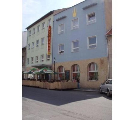Hotel Koruna Roudnice nad Labem Buitenkant foto