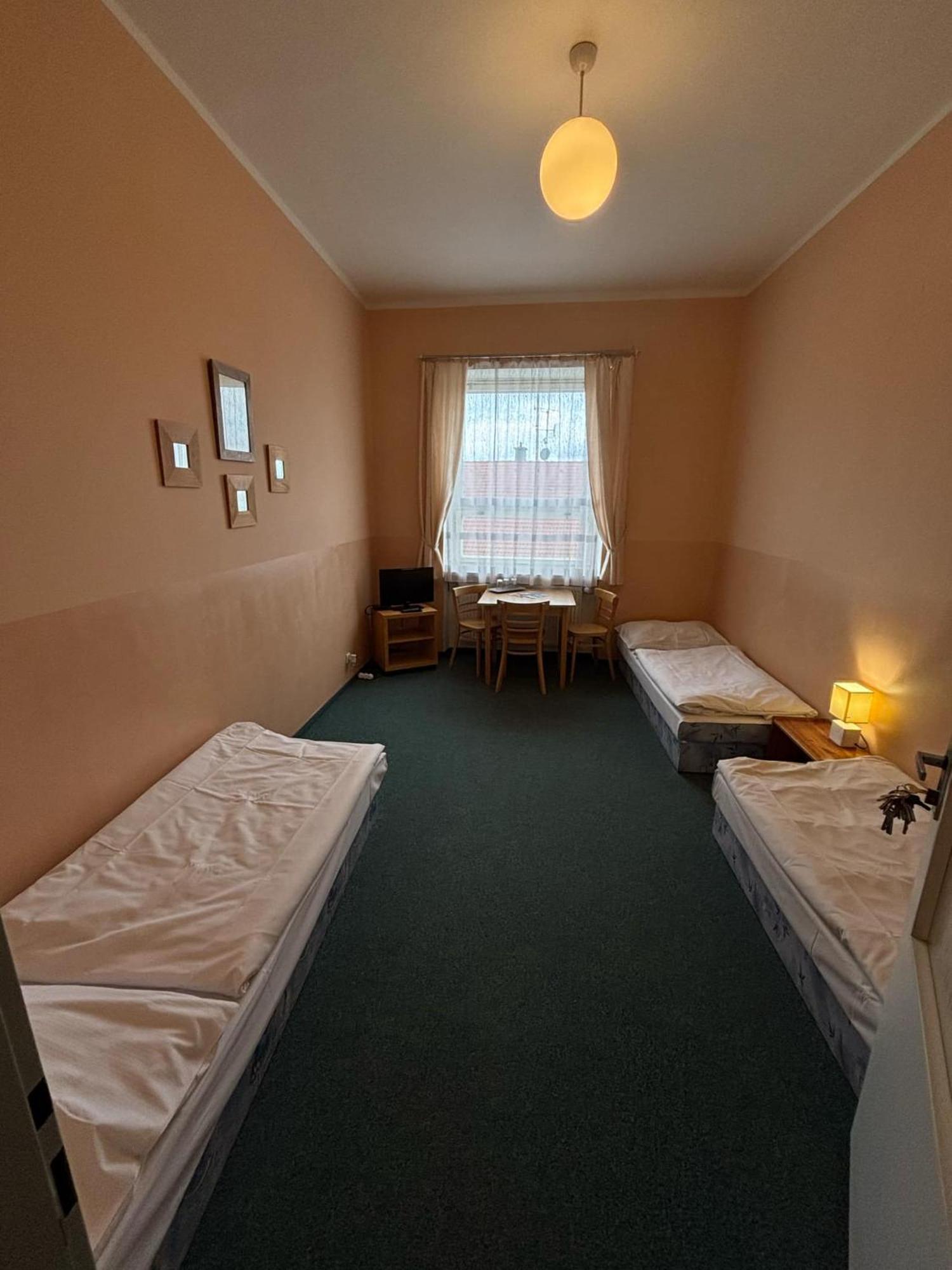 Hotel Koruna Roudnice nad Labem Buitenkant foto